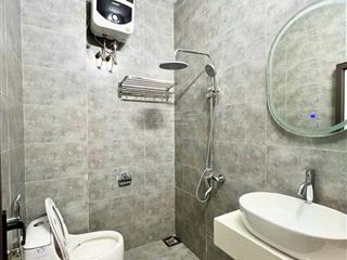 Nhà đẹp, phố trần cung, 52 m, xây 5 tầng, 6 ngủ. cách ô tô 30 m. giá 10 tỷ