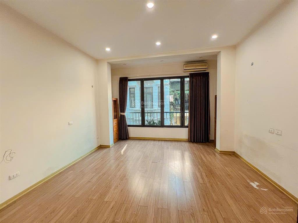 Hộ khẩu giang văn minh! 2 thoáng, mt 5m, 40m ra ô tô, ngõ thông, ba gác, dân xây, ở ngay 45m2*5t