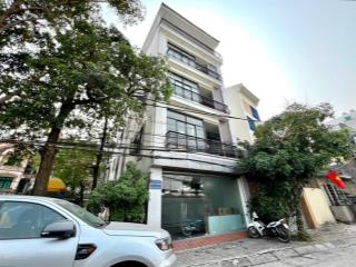 Chính chủ tôi bán gấp mp an dương vương, tây hồ. lô góc 123m2*5 tầng thang máy. dòng tiền 720tr/năm