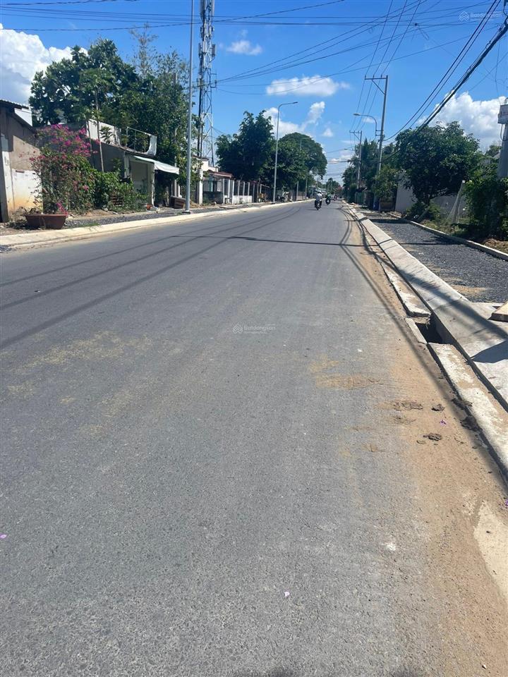 Bán đất mặt tiền hẻm 423 đường long phước ,hẻm nhựa to đẹp,đối diện đại học luật.
