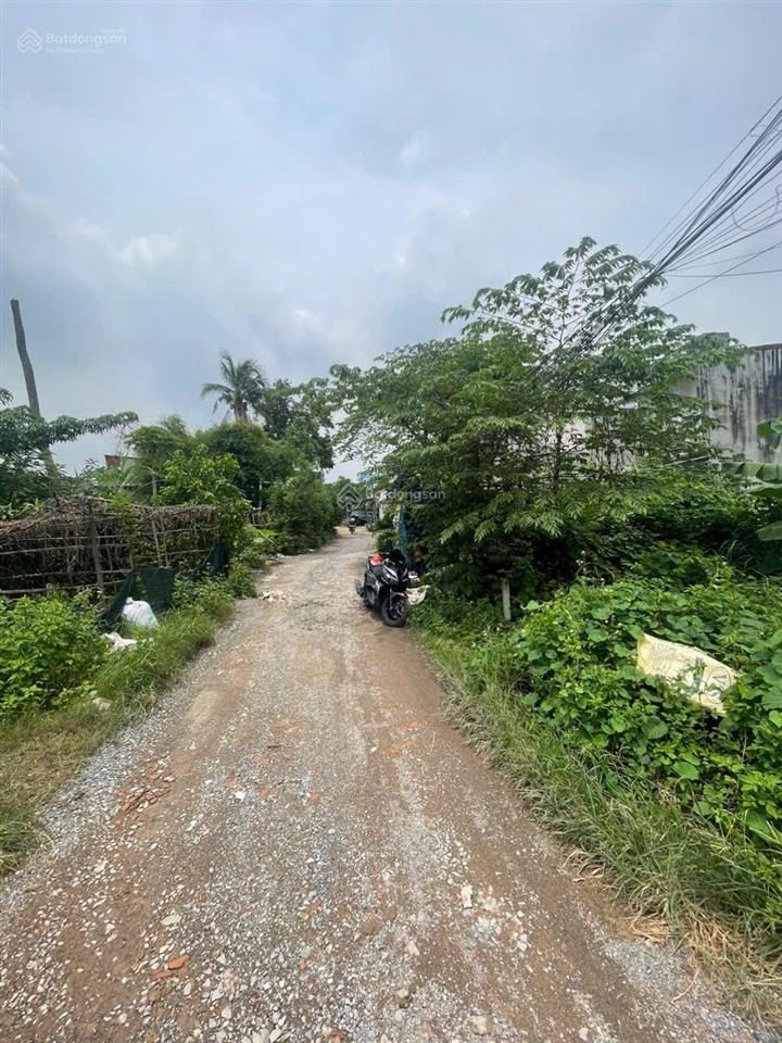 Chủ gửi bán gấp lô đất mặt tiền đường 868 nguyễn xiễn hệ số xd cao 6.0, hẻm 5m.