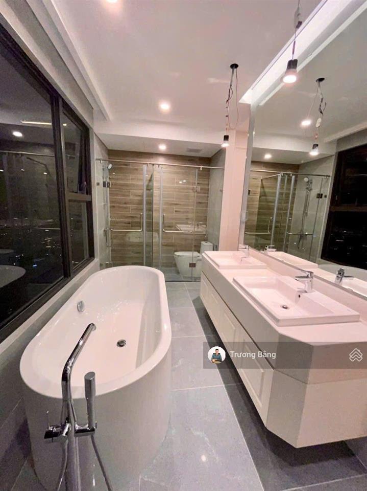 Giá tốt gia đình cần bán căn 3pn sky oasis ecopark, view sông hồng tầng 2x sổ sẵn