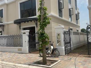 Chuyển nhượng biệt thự song lập 14,7 tỷ dự án vinhomes royal.