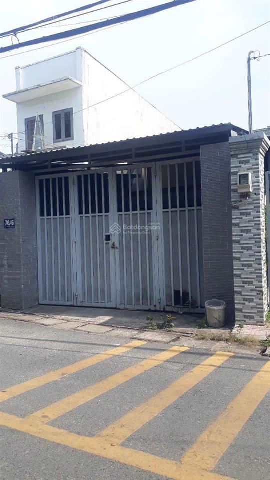 Bán nhà thị trấn hóc môn đường nhựa 10m thông song hành diện tích đất 240m2 nở hậu gần chợ hóc môn