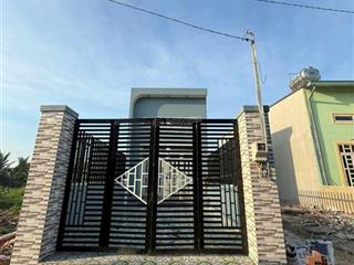Bán nhà đường đặng thúc vịnh hóc môn 245m2 ngang 6m nở hậu đều đẹp shr gần sân banh thới tứ.
