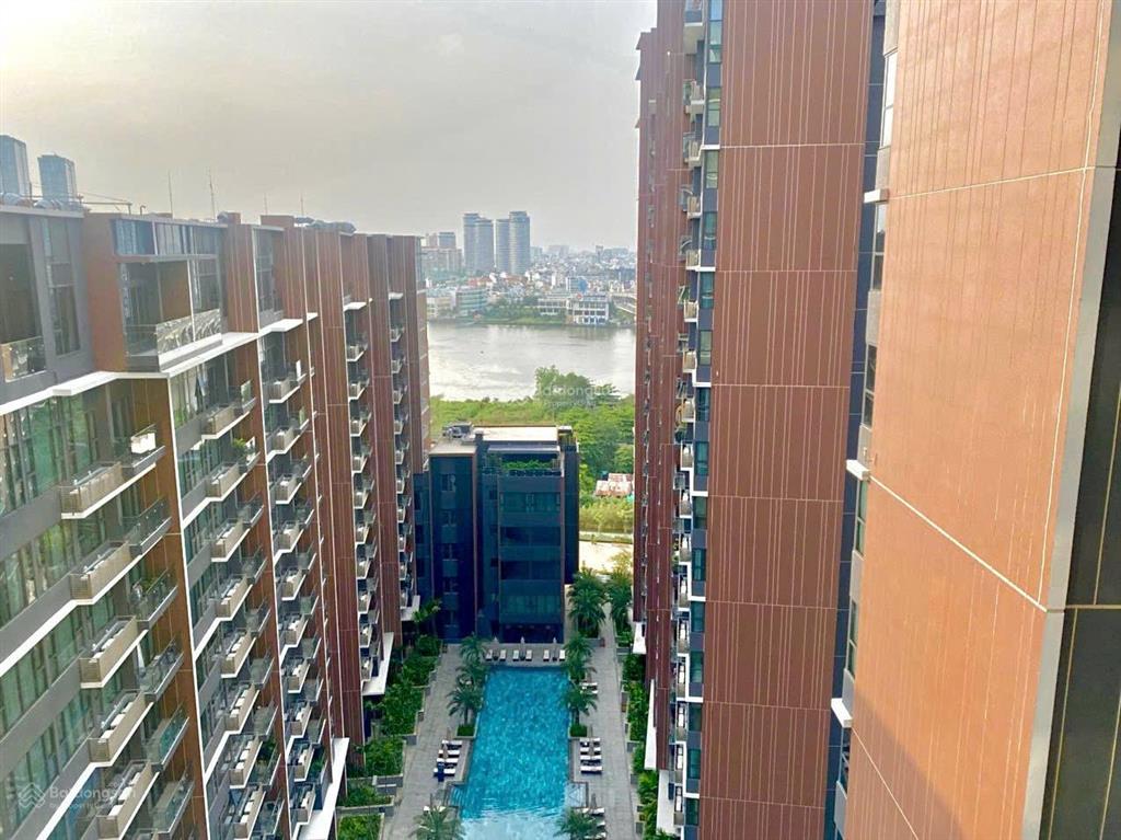 Bán căn hộ the river 2 phòng ngủ hướng nhìn sông và hồ bơi.