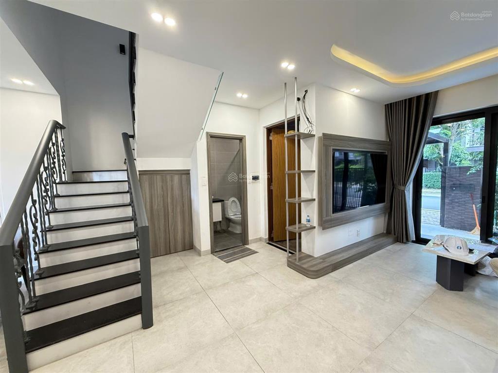 Cần cho thuê npv 1t2l 164m2 full nội thất 3pn 4wc dọn vào ở ngay