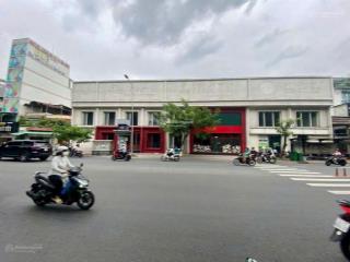 Bán nhà mặt tiền lớn đường nguyễn văn cừ, quận 5 dt 50x50m cn 2000m2