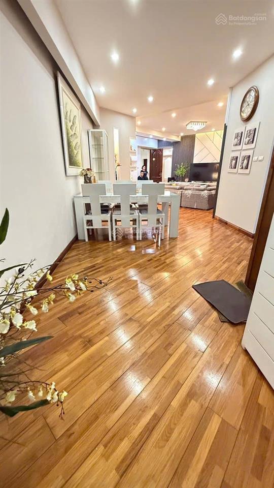 Bán căn hộ 119m2 tòa 17t, nhà sửa đẹp full nội thất, 3 ngủ