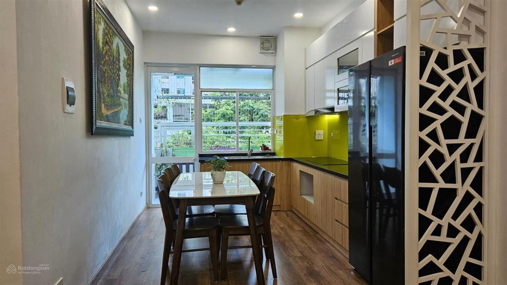 Bán căn hộ chung cư 17t2 hoàng đạo thúy, dt 153m2, 3 ngủ, giá  0982 695 ***