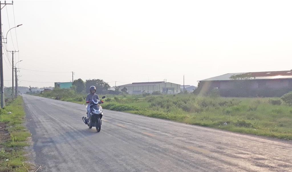 Chính chủ cần bán nhà 1 trệt 2 lầu  ấp chánh, xã đức lập hạ, long an  giá tốt