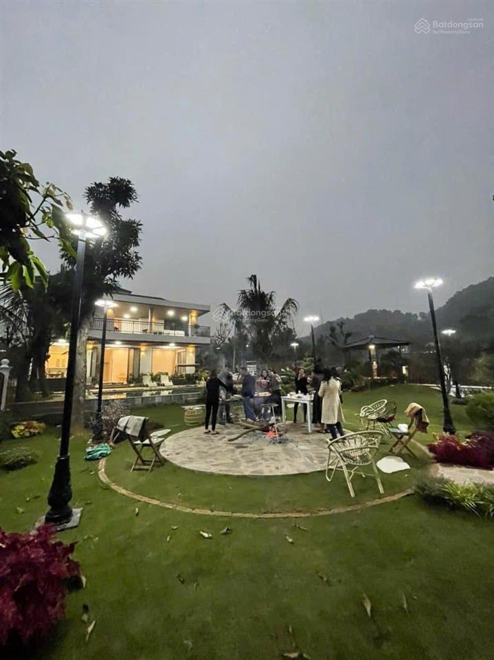 Cần bán căn villa ba vì 1.260m2 thổ cư 200m cần villa hai tầng + 2 căn buồng caulo full nội thất bb