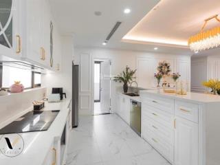 Chủ nhà định cư nước ngoài bán gấp căn 3pn giá 11,9 tỷ full nội thất