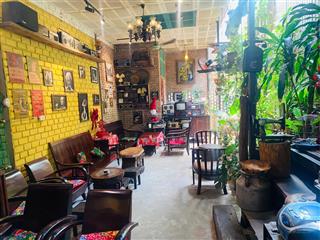 Sang quán cafe tâm huyết gần đại học ngoại ngữ đà nẵng đồ cổ hiếm, lối sống chậm