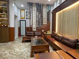Nhà đẹp hoàng đạo thành. căn duy nhất, full nội thất, ô tô tải đỗ cửa, 6 tầng thang máy