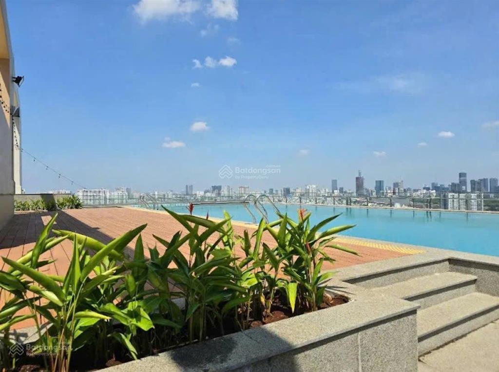 Căn hộ cao cấp 3pn, tại trung tâm quận 7, thanh toán 15% nhận nhà ngay, ck hơn 2 tỷ đồng từ cđt.