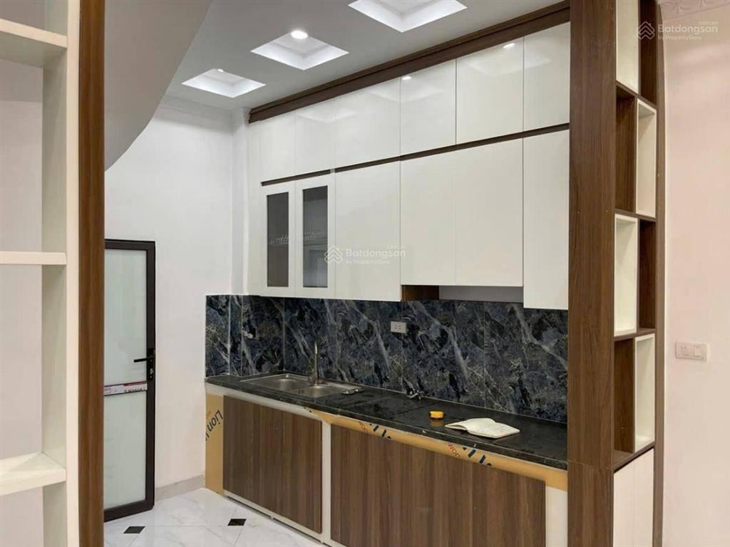 Bán nhà ỷ la hà đông 30m², 5 tầng, mặt tiền 4.2m giá 5.1 tỷ, nhà mới đẹp, ở ngay