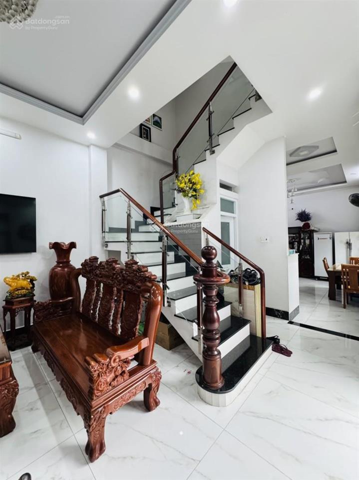 Biệt thự 4 tầng trần đại nghĩa, ngay vòng xoay an lạc, hxh 5m, 7x22m, 9.3 tỷ