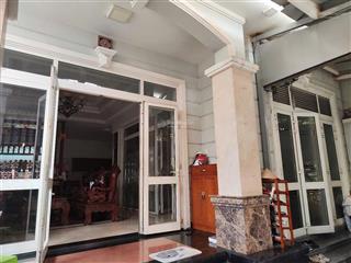 Tôi chính chủ bán biệt thự 10x16m, giá thấp hơn ngân hàng định giá. tặng toàn bộ nt gỗ tn