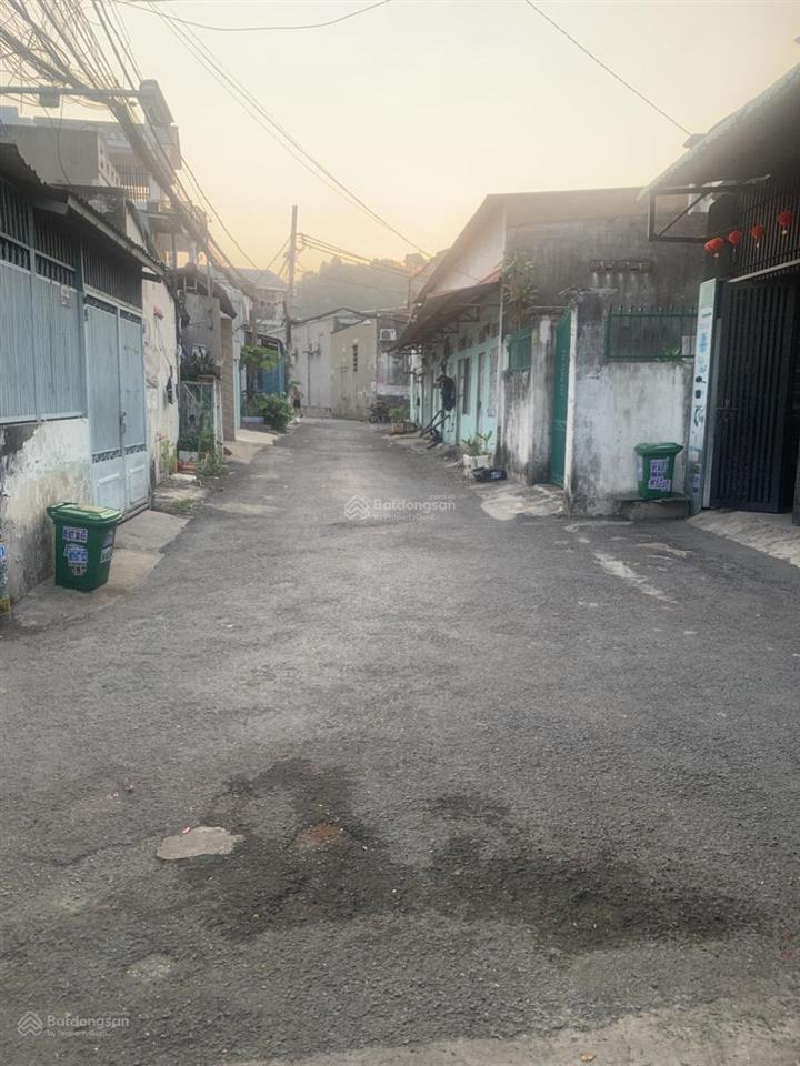 Bán nhà chính chủ  vị trí trung tâm thủ đức  gần trường học, bệnh viện, chợ, sân bay