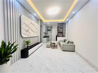 Bán nhà yên hòa, cầu giấy, 30m2 x 5 tầng, 7.6 tỷ (còn thương lượng) nhà mới kính coong