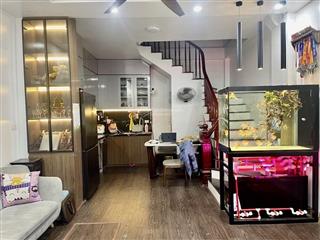 Nhà đẹp mễ trì  5 tầng dân xây  7.5 tỷ  40m ra ô tô  ngõ nông  tiện ích ko thiếu thứ gì