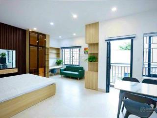 Cho thuê phòng 30m2 quận 3 đường cách mạng tháng 8 có ban công gần vòng xoay dân chủ, toà viettle