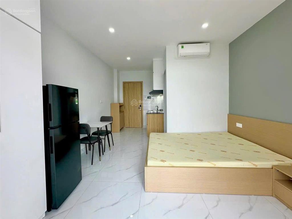 Cho thuê căn hộ studio ban công 30m2 quận 3 đường nguyễn đình chiểu gần công viên tao đàn, dân chủ