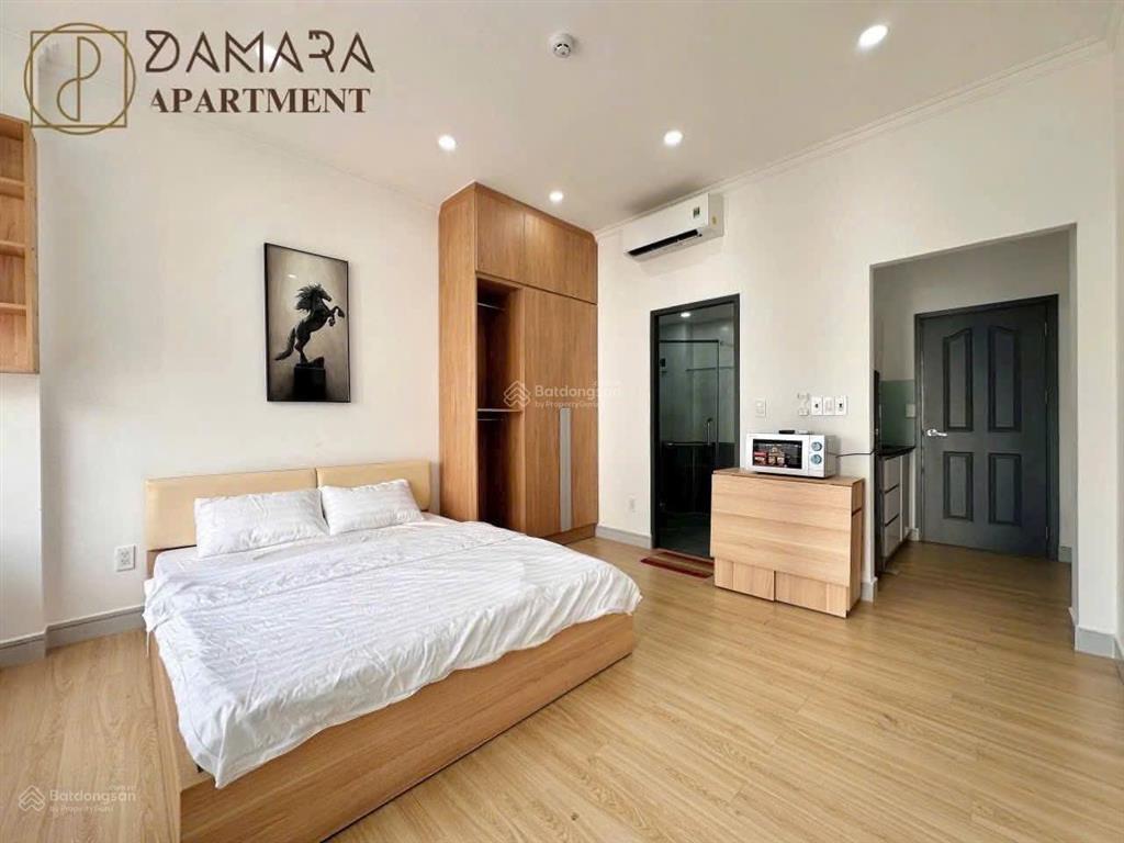 Cho thuê căn hộ ban công 30m2 q10 đường nguyễn tri phương ngay đại học kinh tế ueh vạn hạnh mall