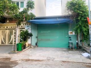 Đất ré nhất đậng thùy trâm , hxh 7m , dt 72 m2 ( 4,5 x 16 ) , gần đại học văn lang , giá 8,2 tỷ