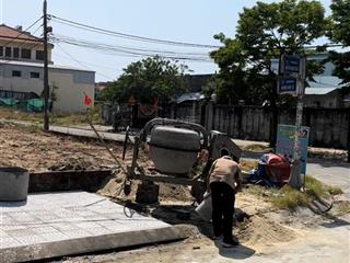 Bán cặp lô góc nguyễn phạm tuân  đông hải 6. ngang 14,3m dài 20m. 2 mt hướng đông & bắc. sát biển