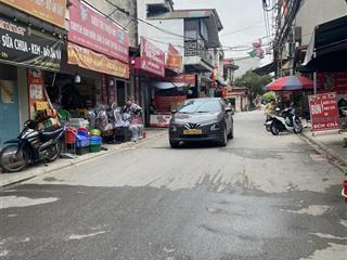 Ô tô đỗ cửa  đường thông  sáp mai, võng la, đông anh, hà nội
