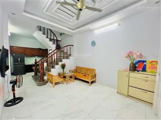 Bán nhà đẹp đường cầu giấy 31.4m 6.95 tỷ