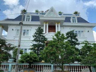 Biệt thự đẳng cấp võ văn vân, bình chánh dt đất 550m², biệt thự xây dựng 11 tỷ giá chỉ 18 tỷ
