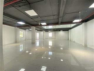 Tòa nhà hơn 2,200m2 sàn 2 mt hoàng hữu nam, tp. thủ đức, dòng tiền 300 triệu/tháng giá 83 tỷ tl