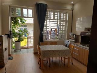 Cho thuê căn hộ dạng 1 phòng ngủ balcony xinh xắn  thoáng mát  mg riêng  cầu thủ thiêm