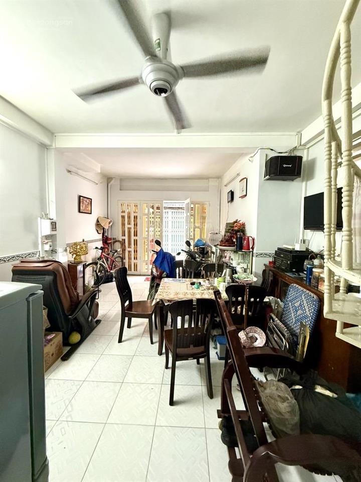 Bán nhà 3 tầng, hẻm xe hơi gần mặt tiền huỳnh tấn phát, quận 7giá 9,2 tỷ (thương lượng)