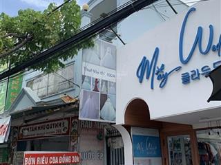 Chủ gấp bán giảm ngay 4 tỷ, giá mới 20.x tỷ. nhà mặt tiền huỳnh tấn phát, quận 7  3 tầng 157m2