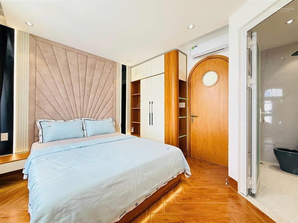 Sổ trao tay nhà đẹp ở xuân thủy  quận 2 gần vincom, ga metro, cho thuê 26 triệu. giá 3tỷ980/86,6m2