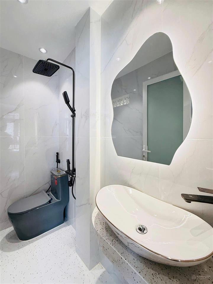 Sổ trao tay nhà đẹp ở xuân thủy  quận 2 gần vincom, ga metro, cho thuê 26 triệu. giá 3tỷ980/86,6m2