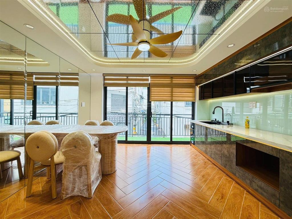 Sổ trao tay nhà đẹp ở xuân thủy  quận 2 gần vincom, ga metro, cho thuê 26 triệu. giá 3tỷ980/86,6m2