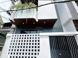 Tôi bán nhà đẹp ở nguyễn hữu cảnh  bình thạnh gần lammark 81, cho thuê 25triệu. giá 3tỷ750/78m2