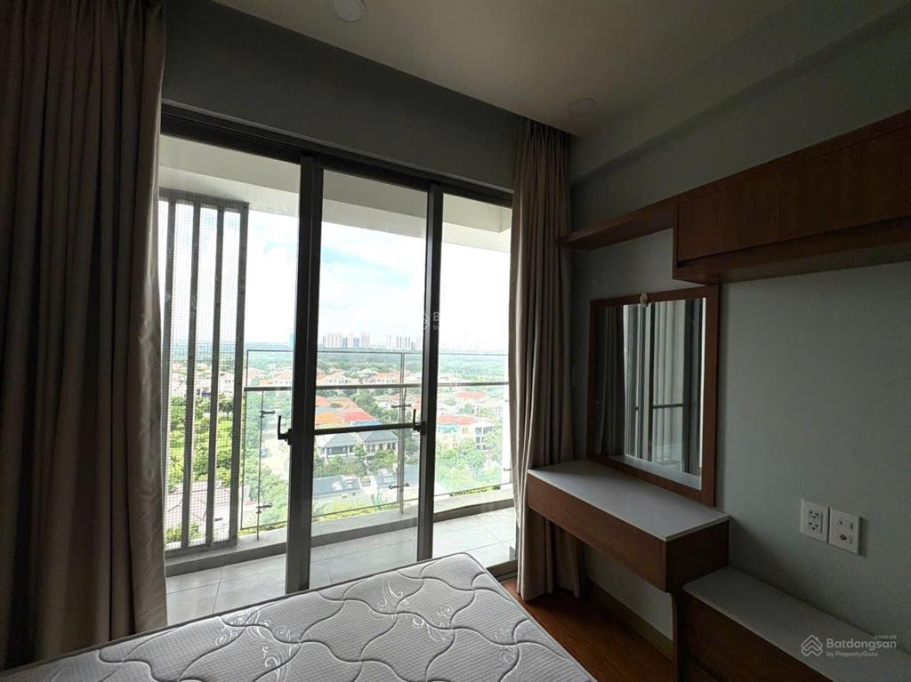 Cho thuê căn hộ hưng phúc 2pn view biệt thự nhà trống ở ngay