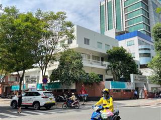 Cho thuê tòa nhà góc 2 mặt tiền số 246 trần cao vân, quận 3 gần hồ con rùa