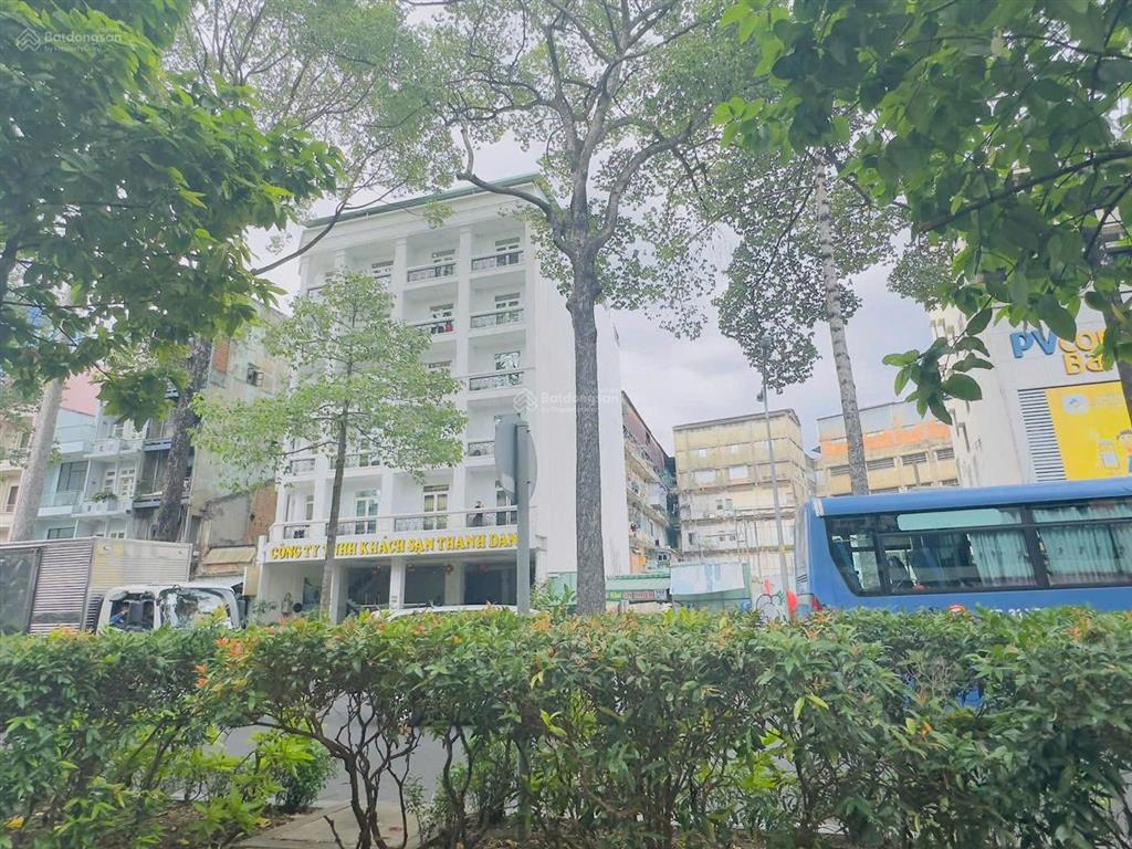 Cho thuê toà nhà khách sạn  châu văn liêm, quận 5