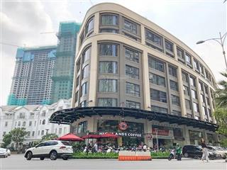 Tòa nhà shophouse sài gòn pearl