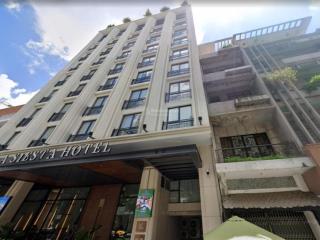 Khách sạn 102 104 lý tự trọng, phường bến thành quận 1