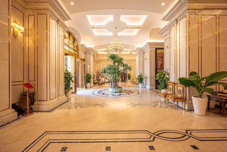 Cho thuê khách sạn 4* chuẩn châu âu nằm tại trung tâm quận 7