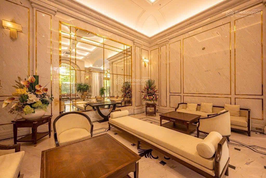 Cho thuê khách sạn 4* chuẩn châu âu nằm tại trung tâm quận 7