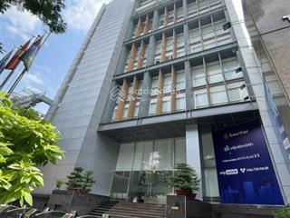 Tòa nhà mặt tiền vòng xoay nguyễn trãi đoạn 2 chiều quận 5